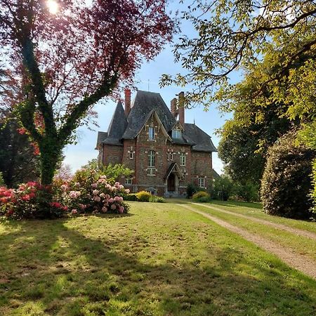 Le Manoir Des Rochers Bouere Екстер'єр фото
